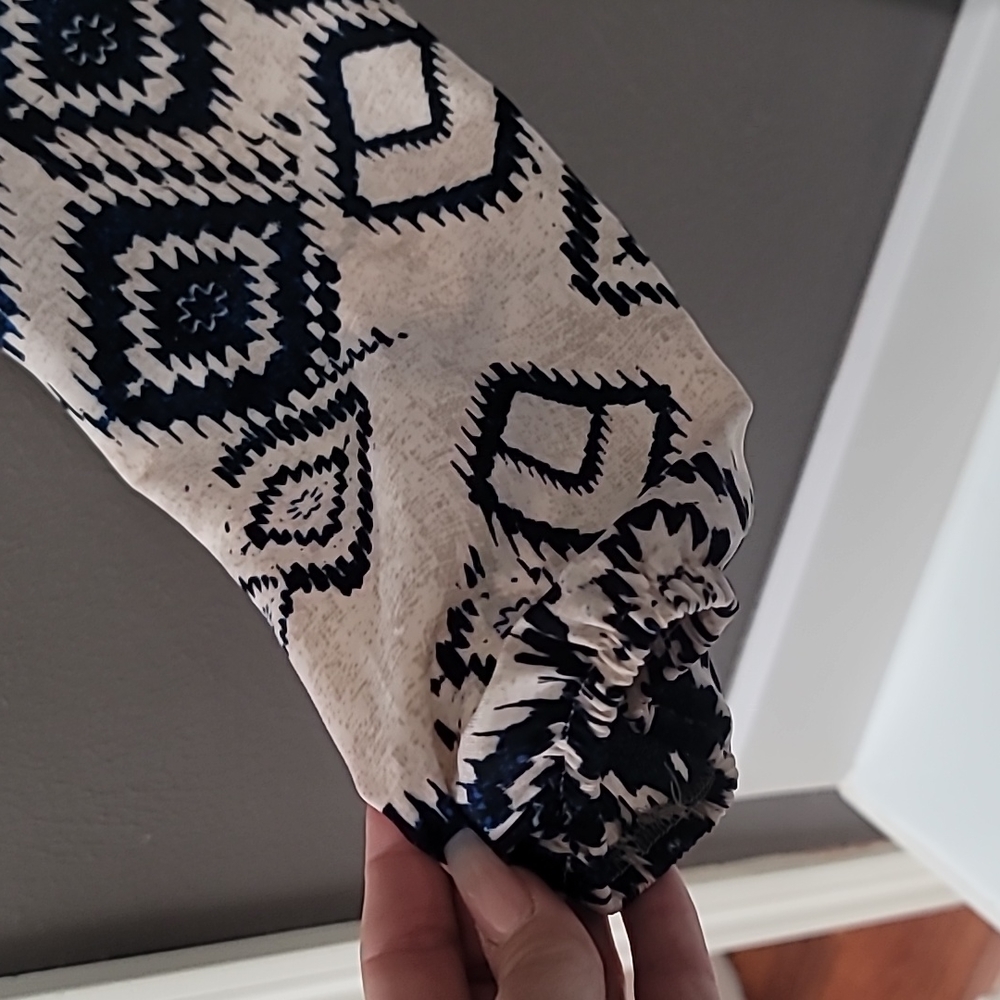 Romper - Picture 2 of 5